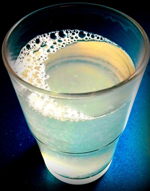 Agua de mar limon y a vivir