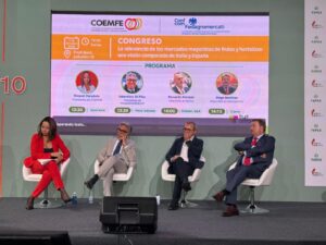 Congreso COEMFE - Diego Martínez en representación de AGEM (derecha)